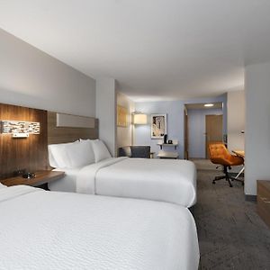 Standard Room Two Queen Beds Communications Accessible Tub